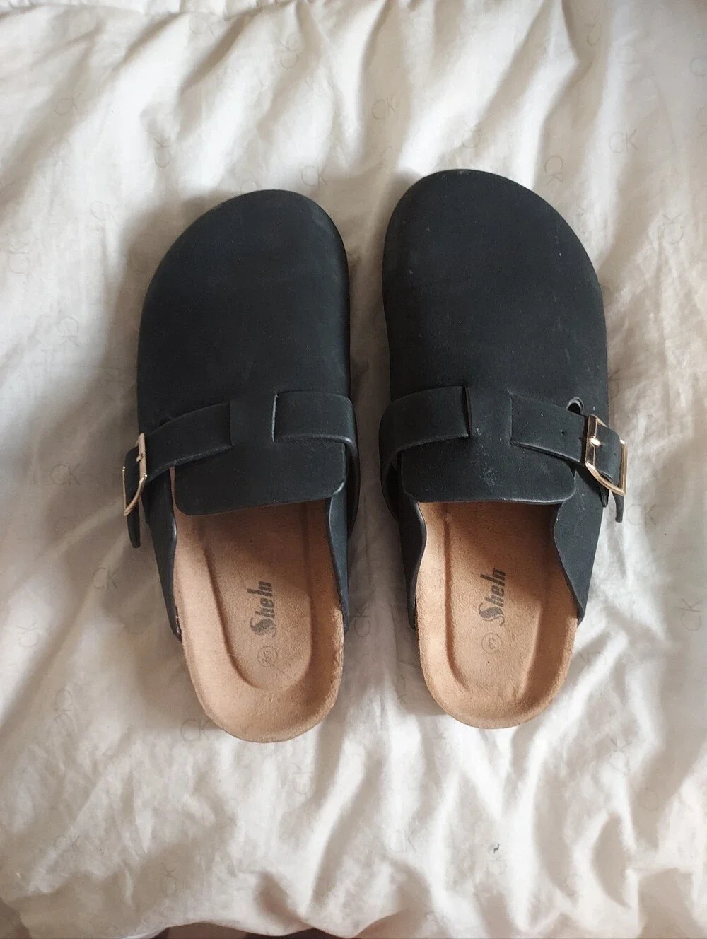 Girl's Size 3 Yoki GILA-102 Faux Suede Slip On ClogsBlack Slip-On Buckle Clogs